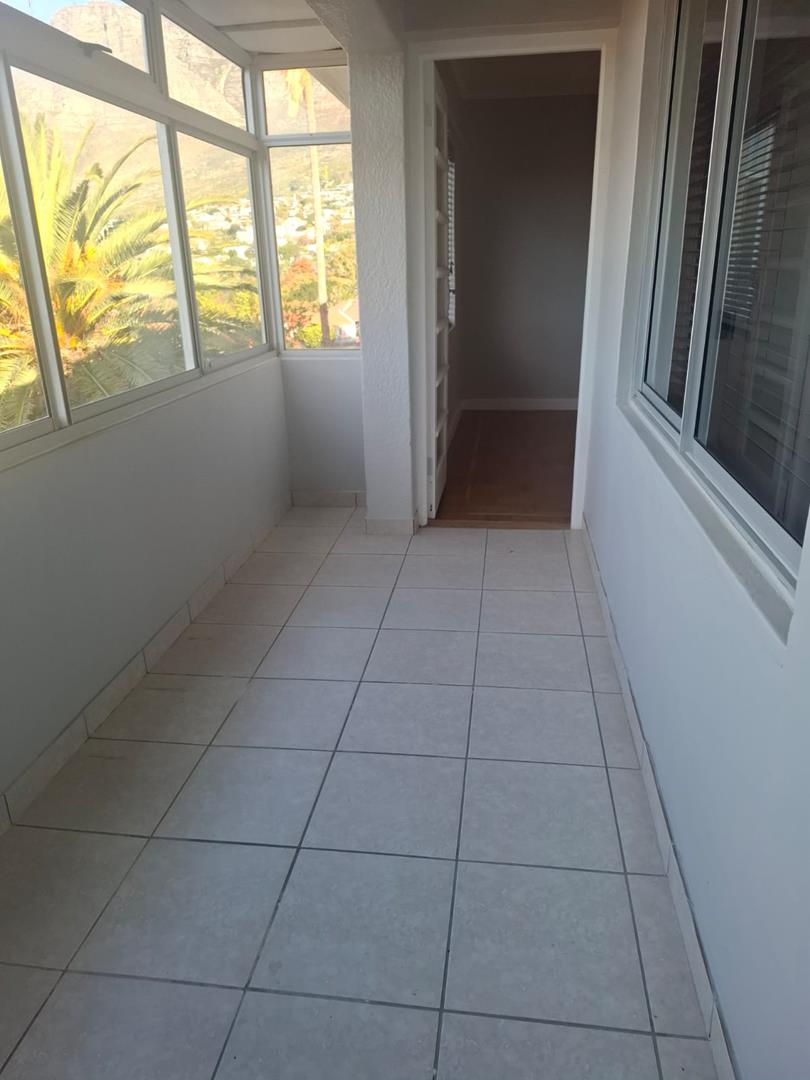 To Let 2 Bedroom Property for Rent in Gardens Western Cape